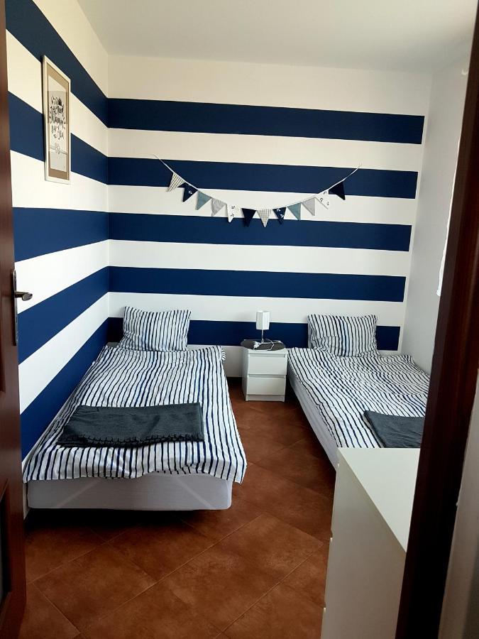 Wysoka Fala Jastrzębia Góra Exterior foto